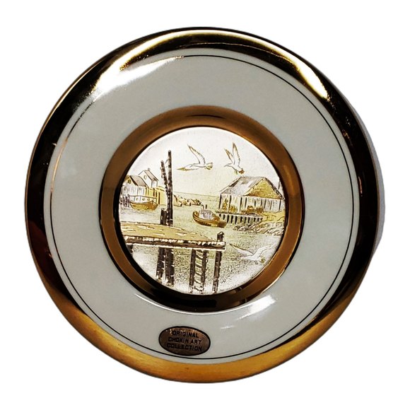 Elegant Gold and White Mini Plate Showcasing Tranquil Lakeside Landscape - Picture 3 of 4